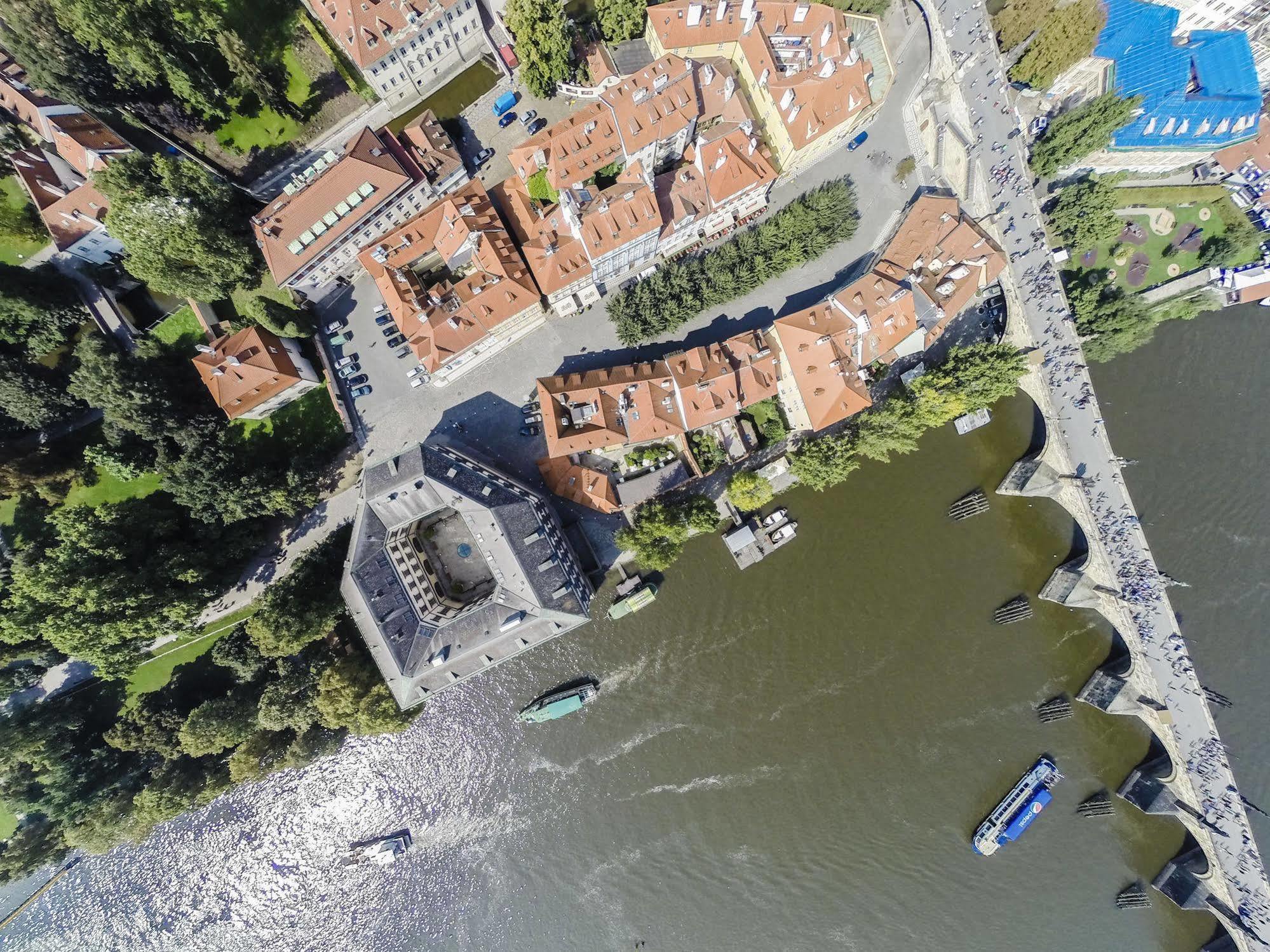 Archibald At The Charles Bridge Hotel Prague Exterior photo