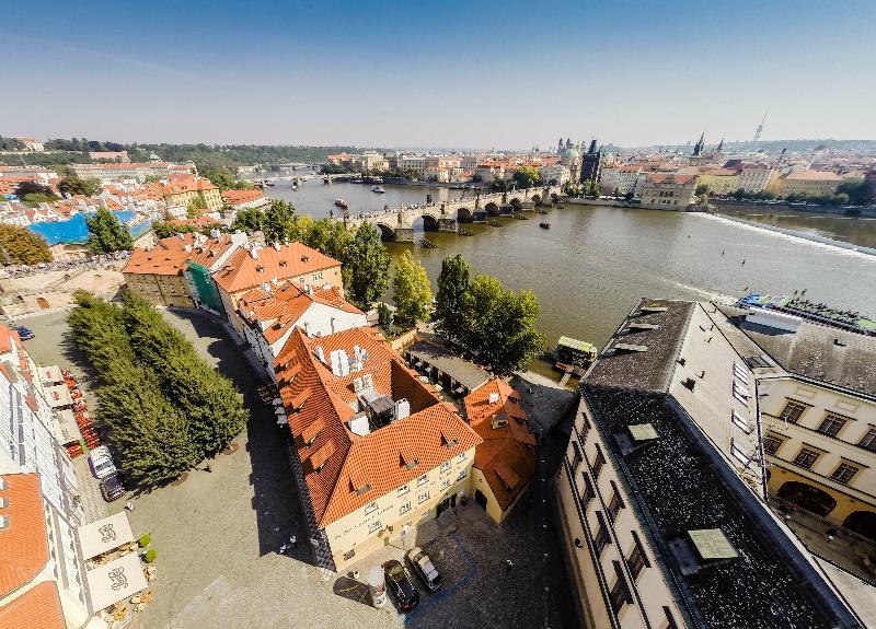 Archibald At The Charles Bridge Hotel Prague Exterior photo